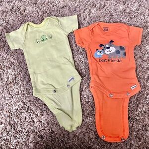 Gerber Set of 2 Bodysuits